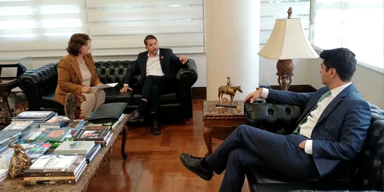 Em reunião com presidente da EPR, Cristina Silvestri reforça pedido de prioridade para duplicação da BR-277 na Serra da Esperança