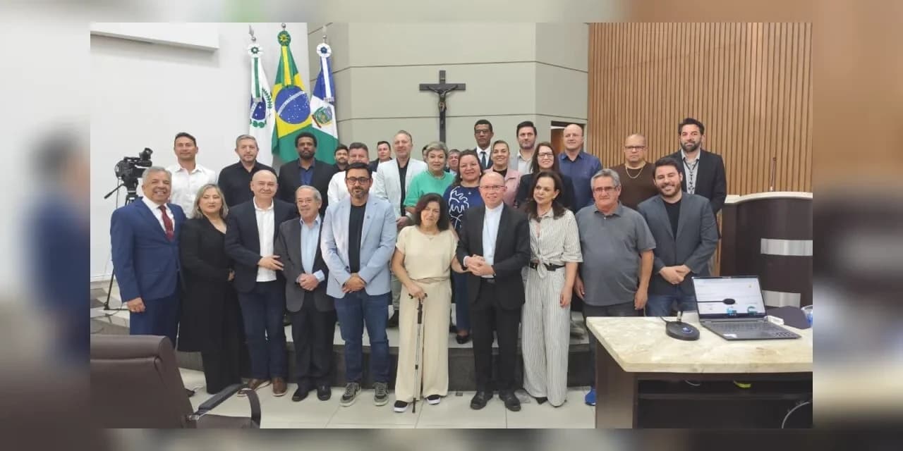 Diocese de Guarapuava recebe Moção de Aplausos pelos 60 anos de instalação