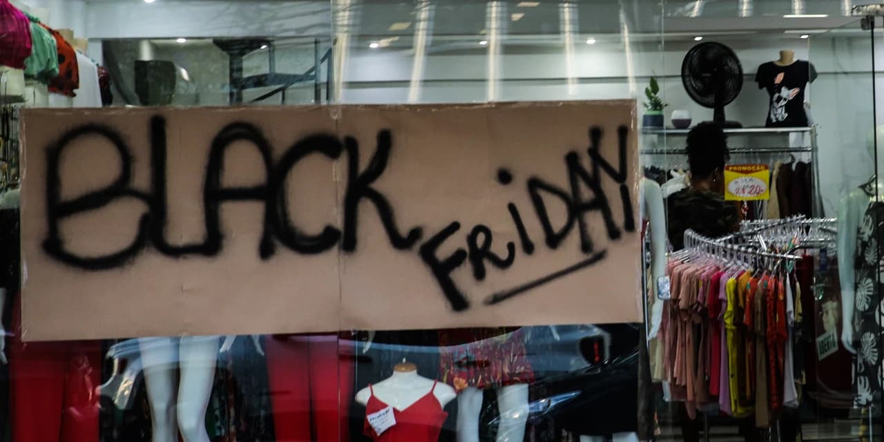 Procon-PR orienta consumidores para não cair em golpes na Black Friday