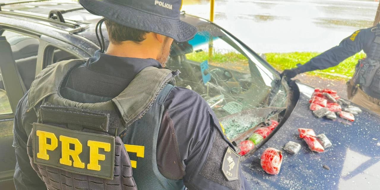 PRF apreende haxixe oculto em compartimento no painel corta-fogo de veículo na BR-277, em Irati