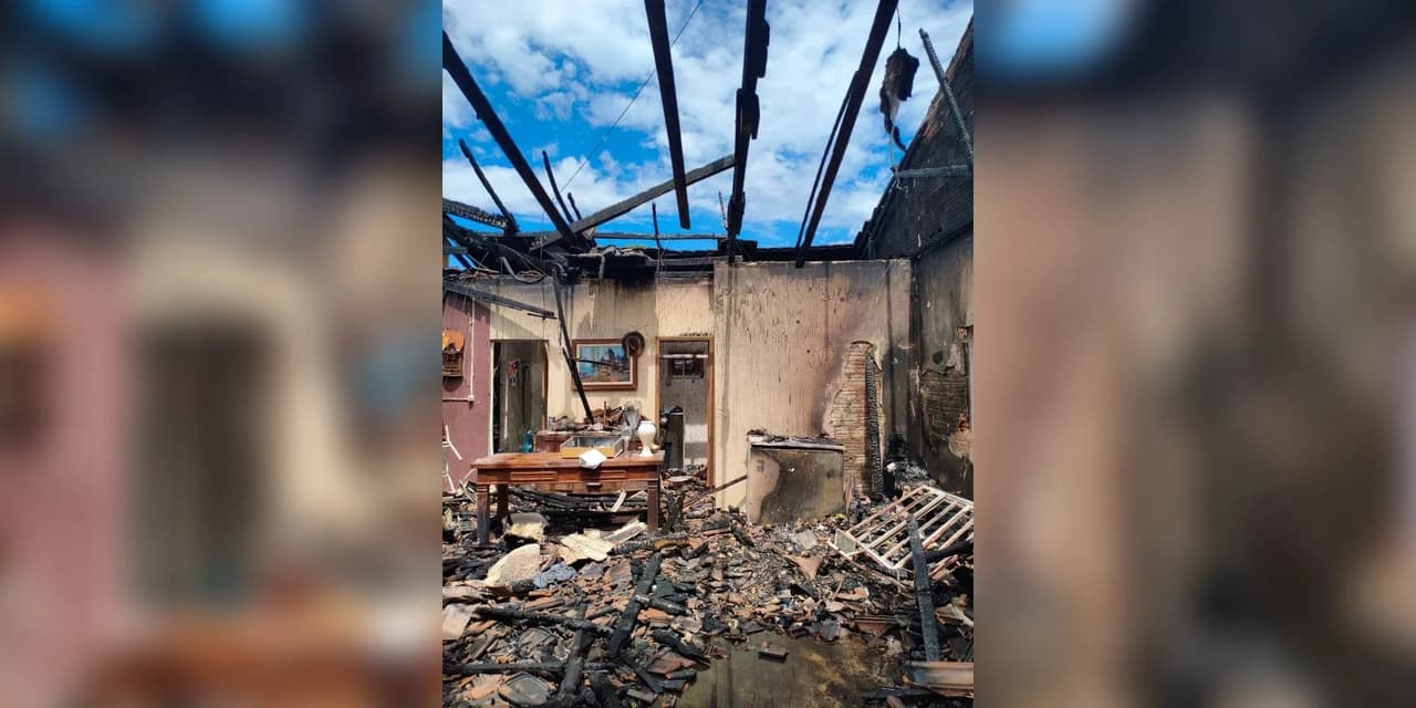 Na véspera do Natal família tem casa destruída por incêndio em Guamiranga