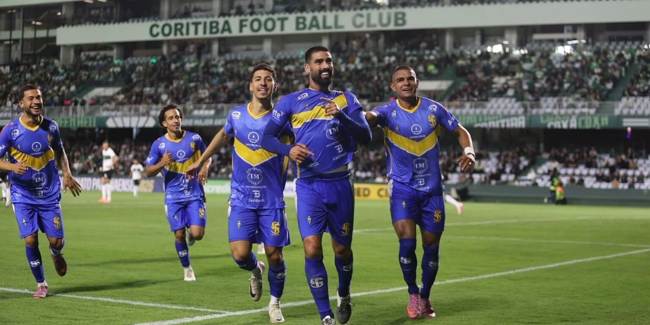 São Joseense vence Coritiba no Couto e está classificado para a próxima fase