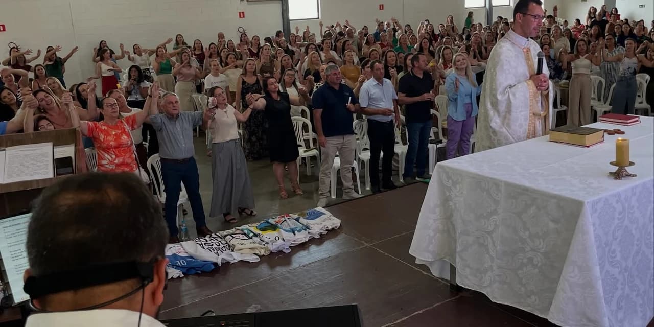 Santa Missa marca abertura do ano letivo 2026 em Prudentópolis. VÍDEO!