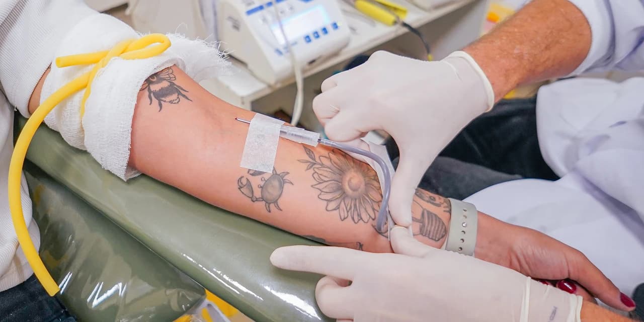 Com queda nos estoques, Hemepar convoca doadores de sangue tipos O+ e O-