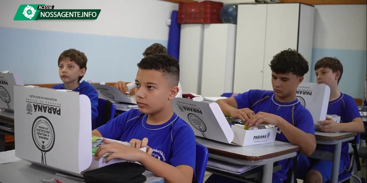 Alunos da escola São Lucas em Prudentópolis foram contemplados com os kits escolares do Governo do Estado. VÍDEO!