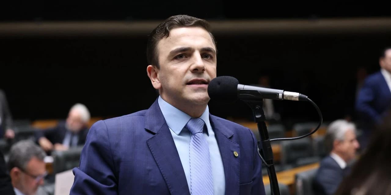 Plenário da Câmara aprova urgência do PL 4675/25 sobre liberdade econômica no ambiente digital