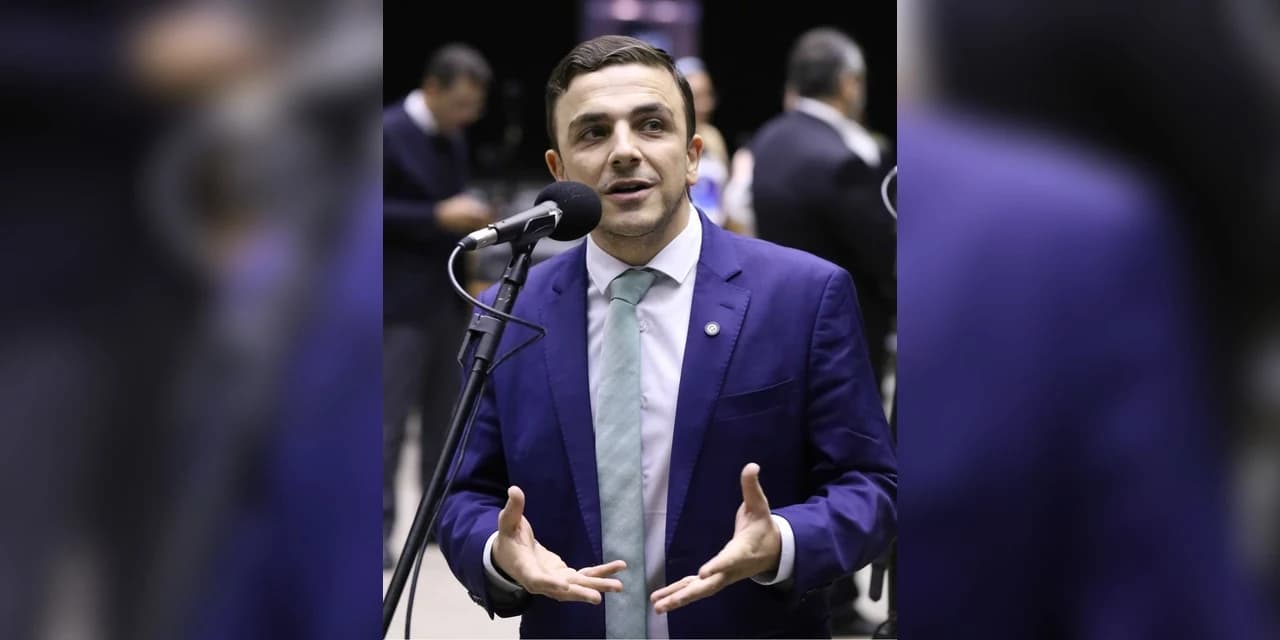 Aliel Machado comemora aprovação em 1º turno de projeto que prevê financiamento mínimo para o SUAS