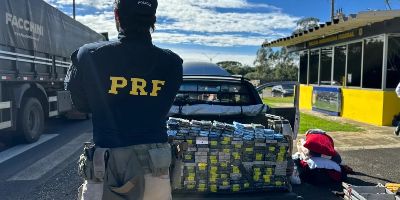PRF prende mãe e filho com carga milionária de iPhones na BR-277, em Guarapuava