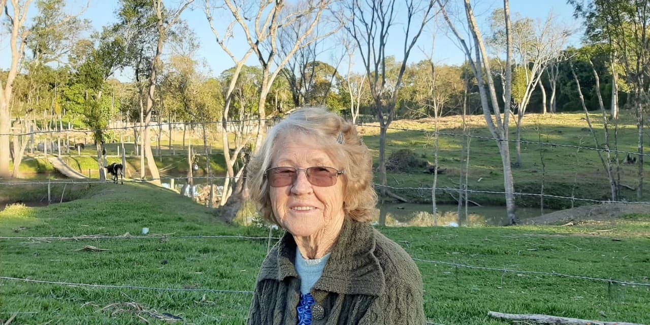 É com pesar que a Funerária São João e o Plano UNI PAZ, comunicam o falecimento da Sra. Emilia Sochodolak Kolitski