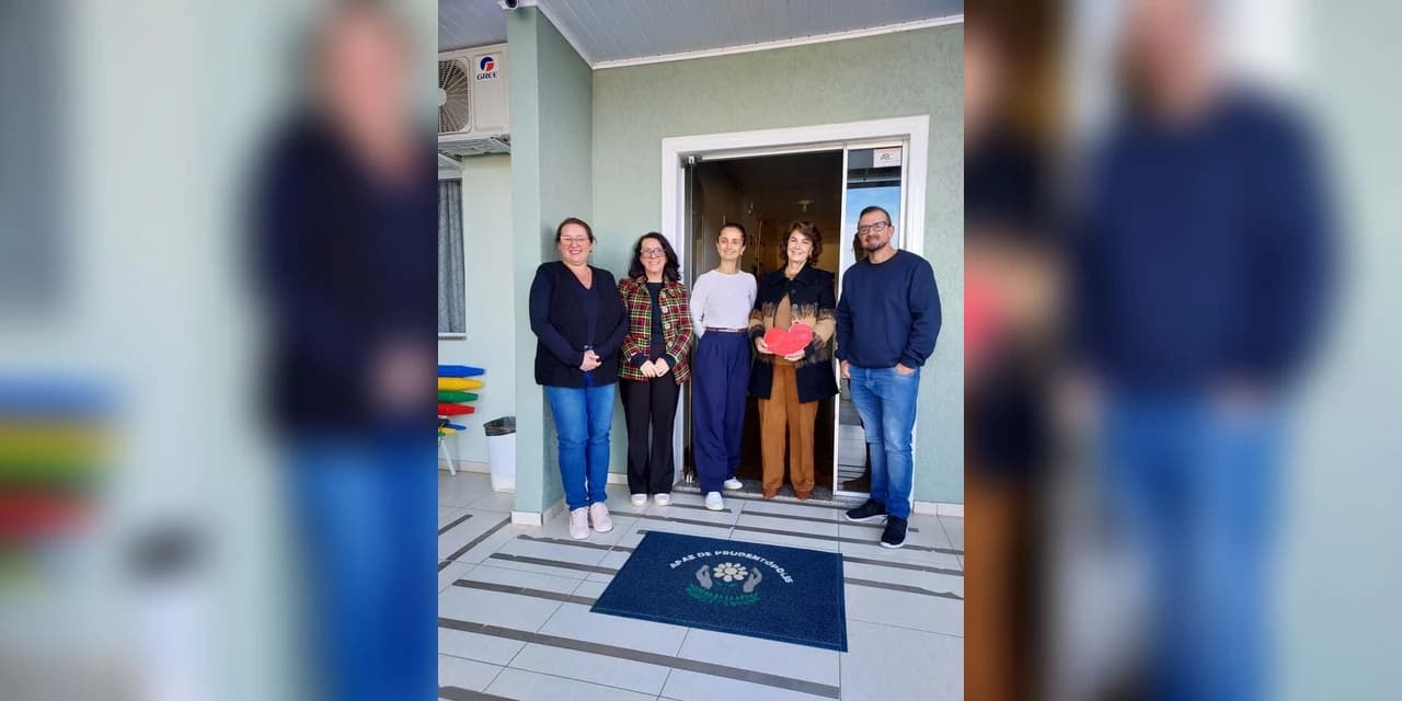Deputada Cristina Silvestri visita a APAE de Prudentópolis e viabiliza recursos para a compra de equipamentos para a área da Saúde.