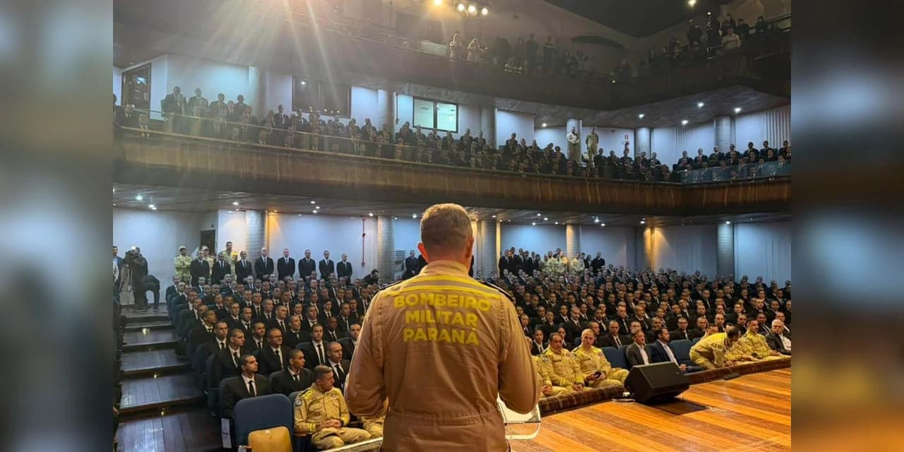 Corpo de Bombeiros inicia formação da maior turma de soldados da história