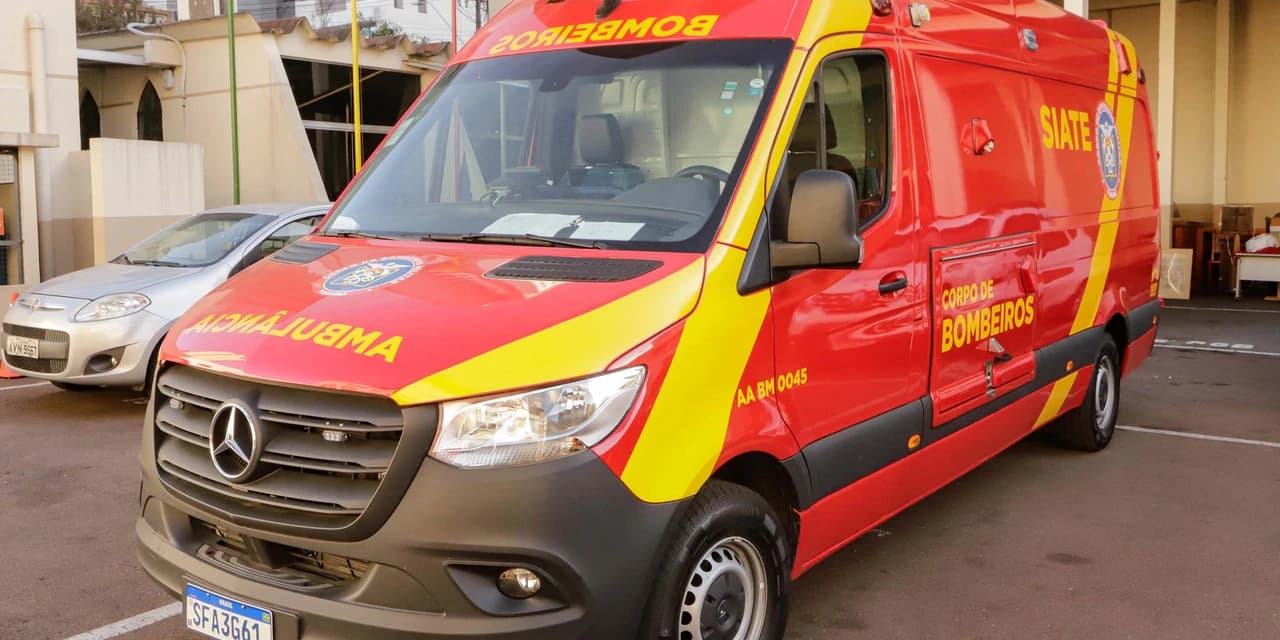 Homem morre após trator tombar em ribanceira na zona rural de Inácio Martins