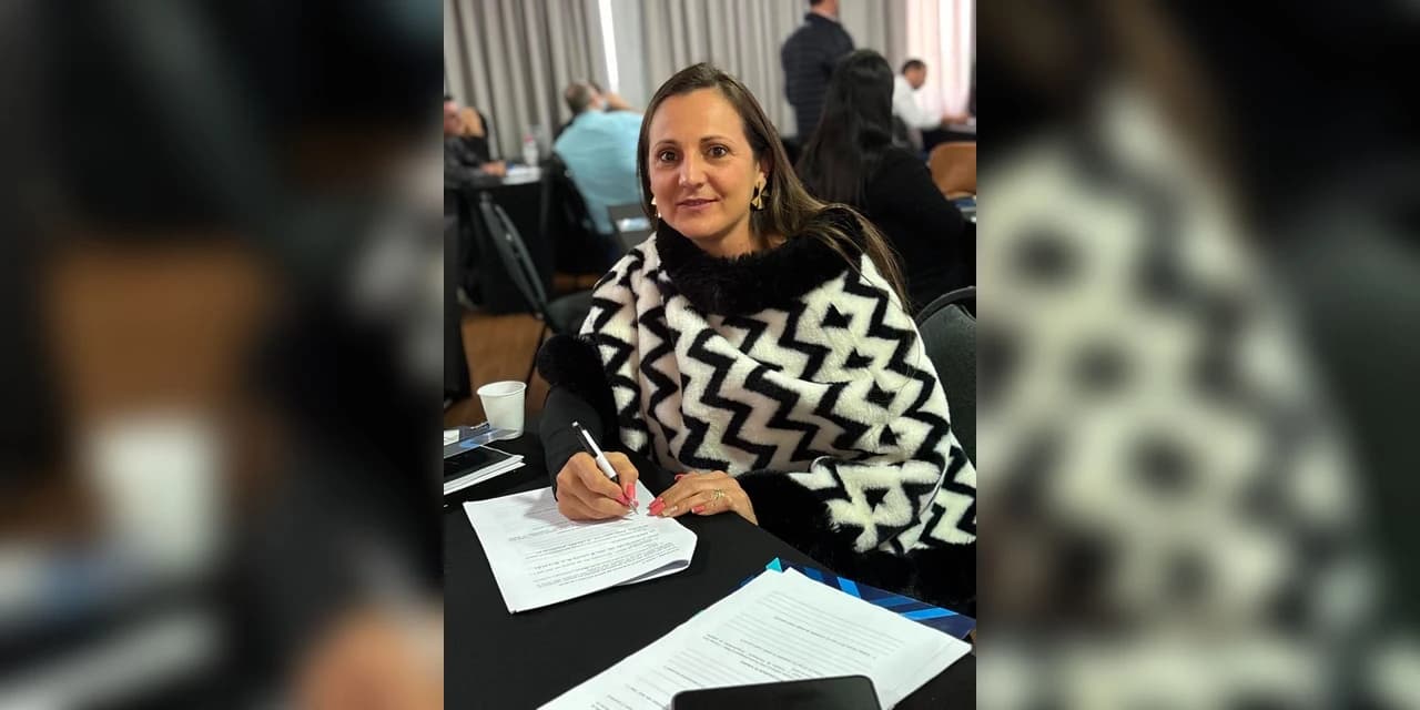 Vereadora de Ivaí Fabiane Dalzoto participa de oficina de capacitação em Curitiba