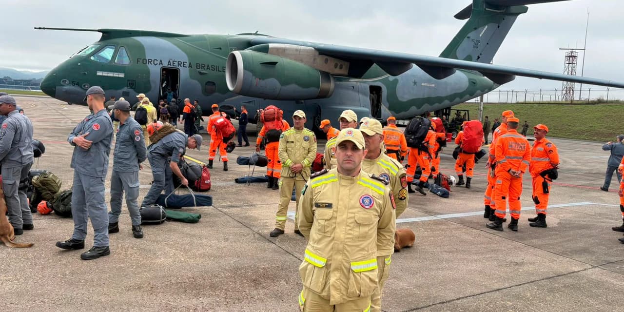 Bombeiros do Paraná embarcam para socorrer vítimas do terremoto na Venezuela