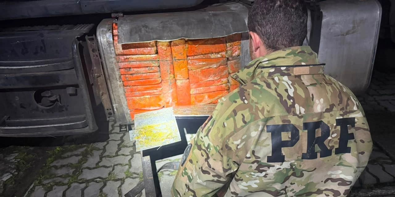 Com cães farejadores, PRF apreende maconha dentro de tanque de combustível em Balsa Nova
