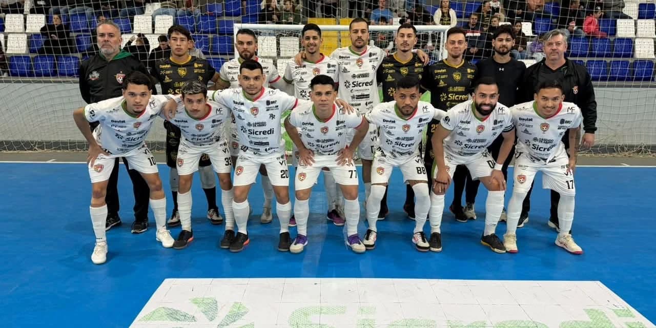 Cândido Futsal goleia Fazenda Futsal por 9 a 1 e segue líder da Série Prata