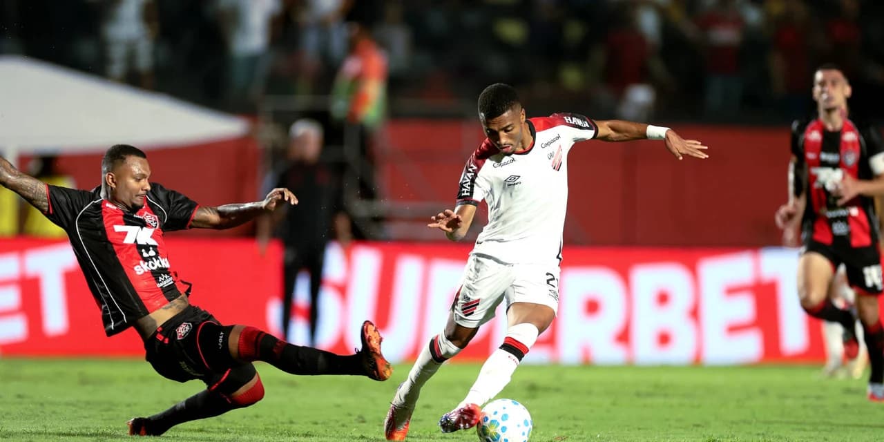 Athletico cai em Salvador e diz adeus à Copa do Brasil
