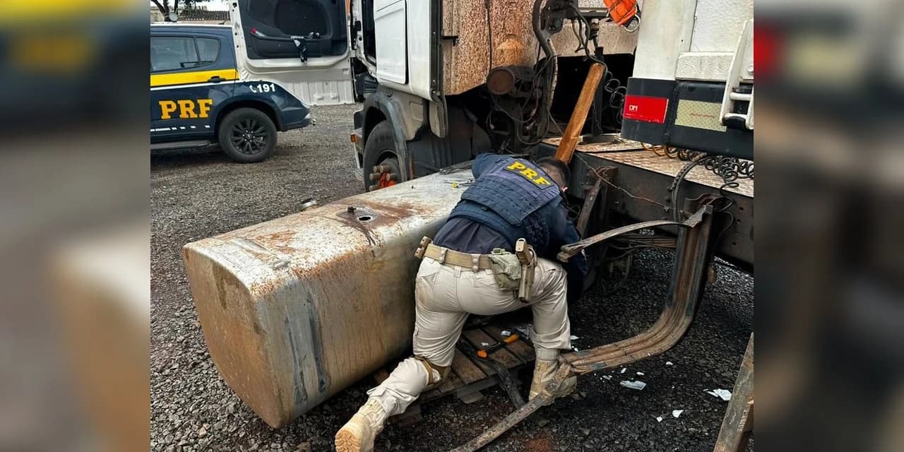 PRF apreende 138 kg de pasta base de cocaína no Paraná