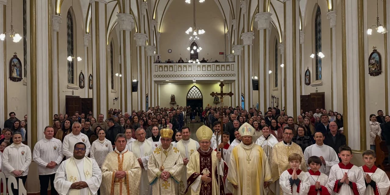 Dom Amilton e Dom Meron Mazur celebram a Missa em ação de graças pelos 120 anos de emancipação política de Prudentópolis