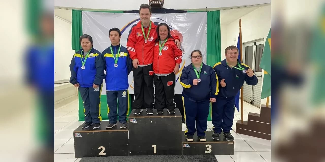 Alunos da APAE de Prudentópolis conquistam excelentes resultado na 9ª Copa Down de Tênis de Mesa em Francisco Beltrão