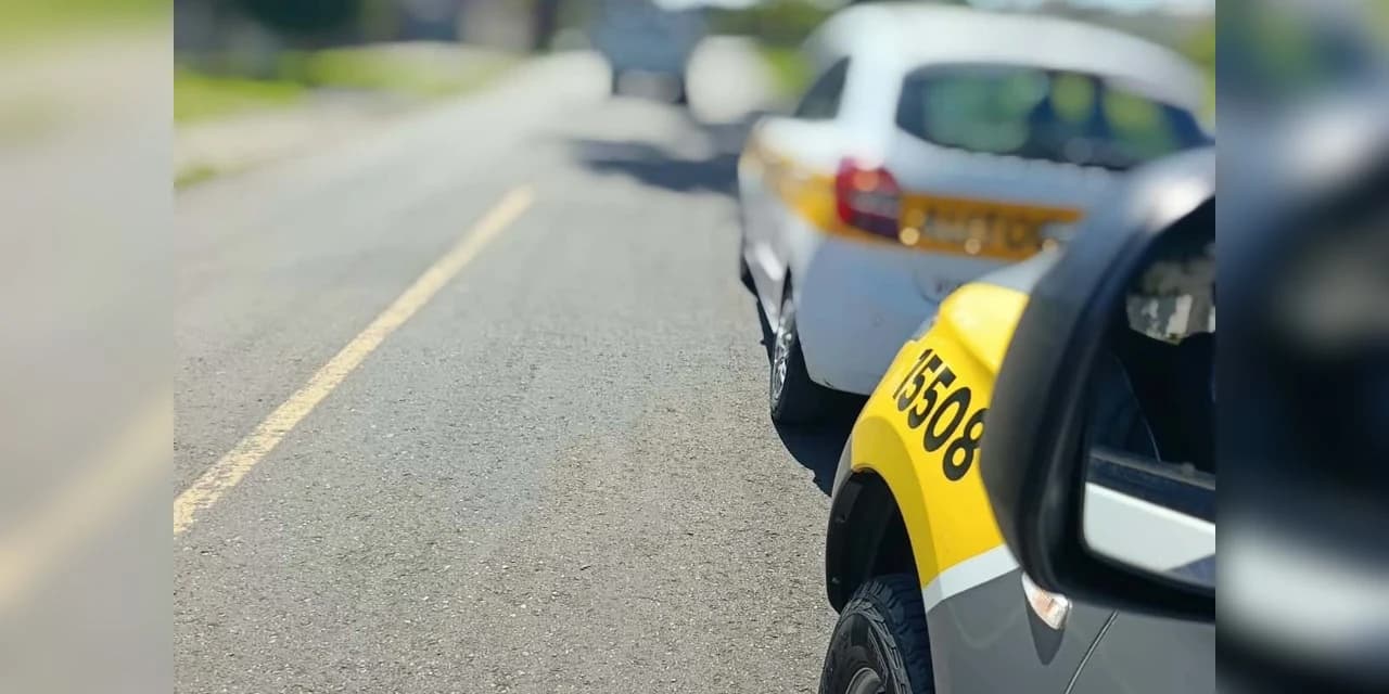 Ação do Detran e BPTran flagra instrutora de autoescola com CNH cassada em Curitiba